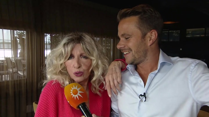 Bonnie st. Claire blikt tijdens jubileum terug op roerige carrière: 'Ben van ver gekomen'
