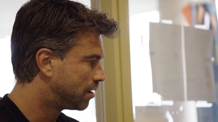 Rick brengt bezoek aan dak- en thuislozenopvang in Five Days Inside