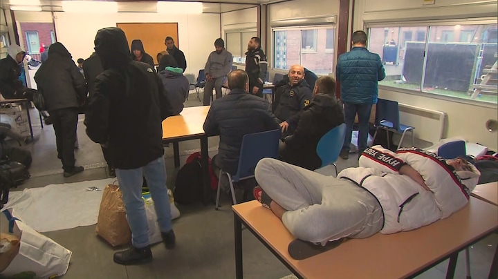 Zeldzaam kijkje achter de schermen in Ter Apel: 'Het piept en kraakt aan alle kanten'