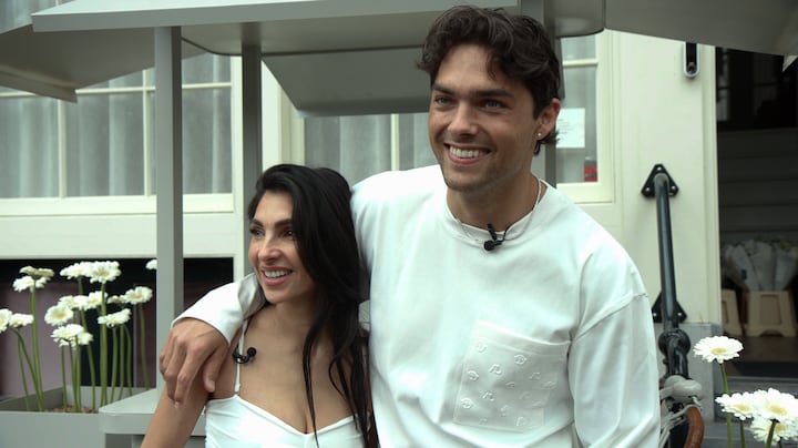 Thijs Boermans kan niet trotser zijn op Anna Nooshin na boeklancering