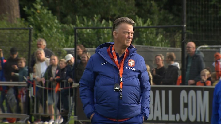 Louis van Gaal reageert op geruchten rondom eventueel terugkeer als bondscoach: 'Hoge prioriteit'