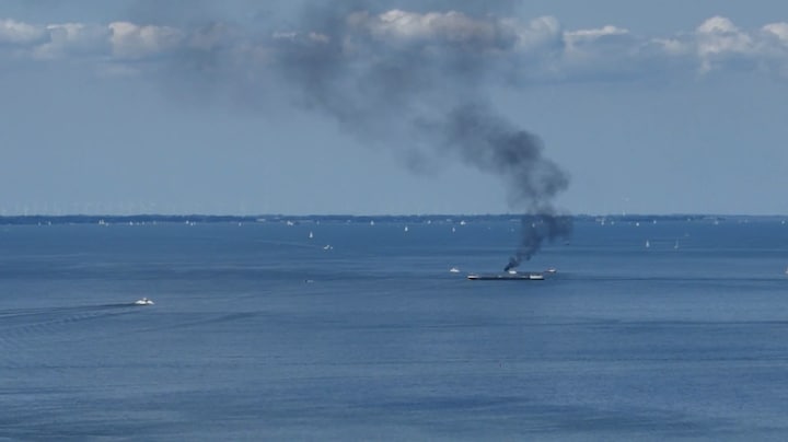 Twee gewonden na explosie op zeilboot bij Urk