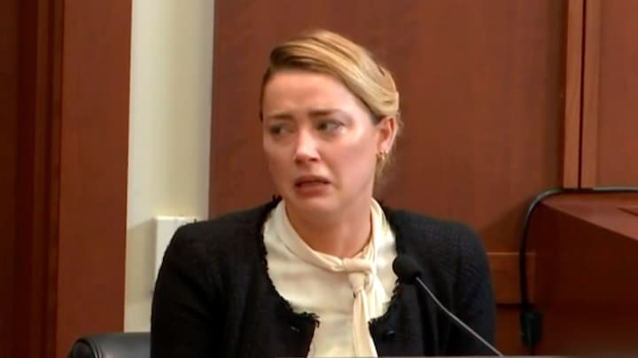 'Verhalen Amber Heard rijmen niet met de feiten’