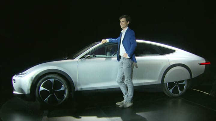 Nederlandse startup wil 100.000 zonneauto's per jaar bouwen