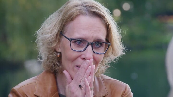 Tanja na 64 jaar eindelijk herenigd met moeder | RTL.nl
