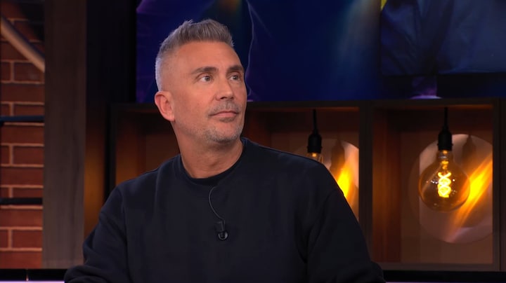 Cabaretier Guido Weijers opent zich en laat zijn kwetsbare kant zien