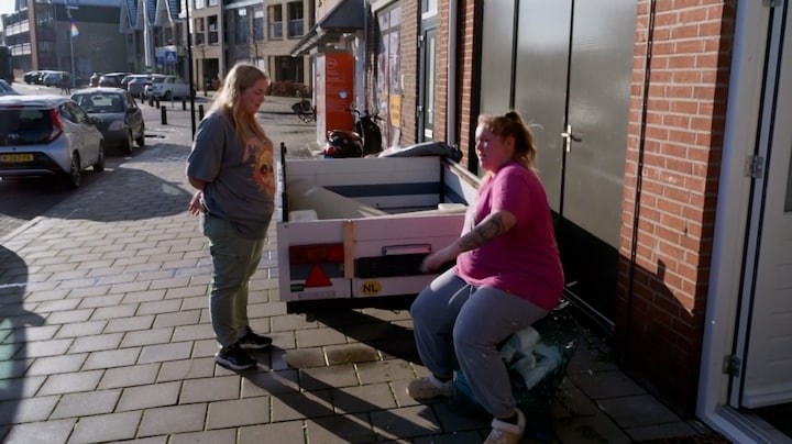 Verbouwing loopt niet helemaal vlekkeloos voor Mathilde en Gerda