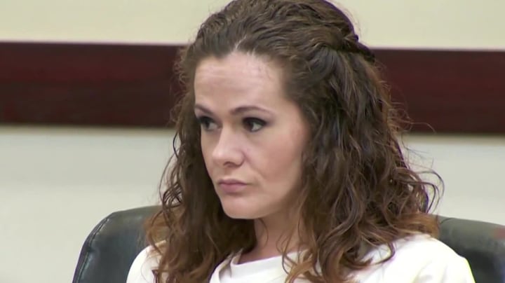 Christa Pike in kritieke toestand in ziekenhuis na twee mislukte executiepogingen: 'Ligt aan de beademing' 