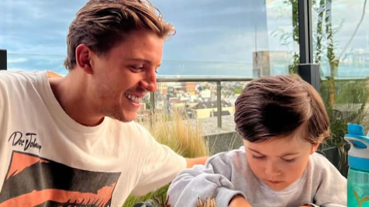 Lil Kleine verdedigt zoon Lío vanwege zijn spraakproblemen: 'Hij kan zich niet uiten'