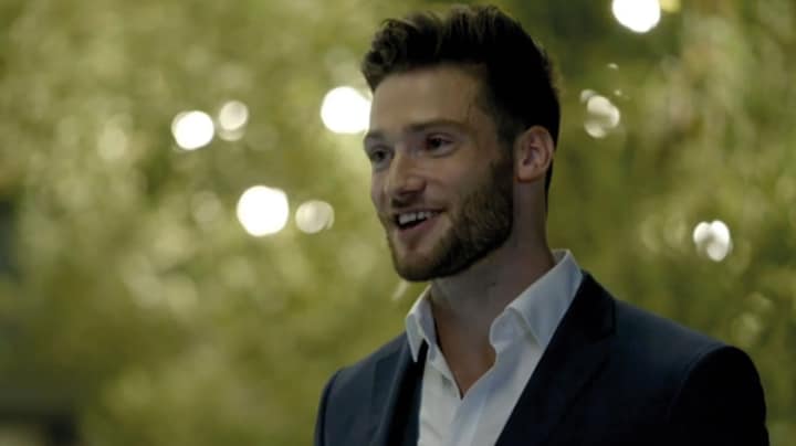Prince Charming Chris oog in oog met zijn twaalf verleiders