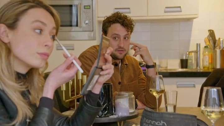 RTL XL Rooijakkers Over De Vloer Grote Liefde Loiza Lamers Krijgt 