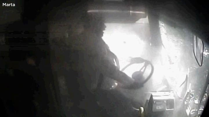 Rit lijnbus in VS eindigt in sloot
