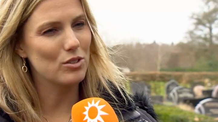 Kelly de Vries aanwezig bij bijzondere uitvaart 30-jaar vermiste Maria