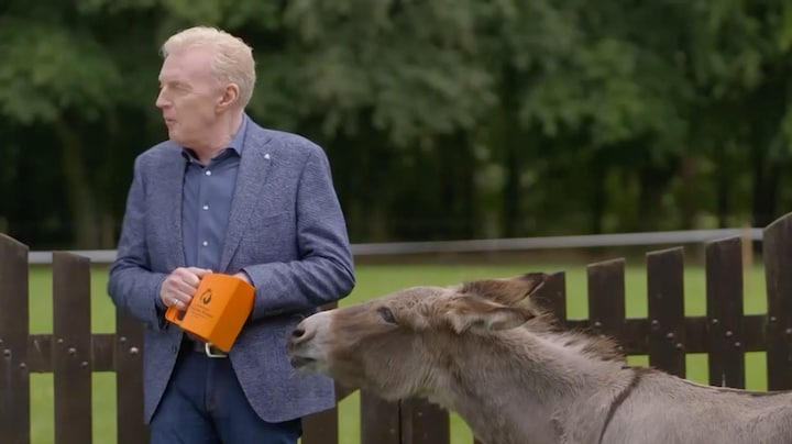 André van Duin brengt Animal Crackers terug in Heel Holland Bakt