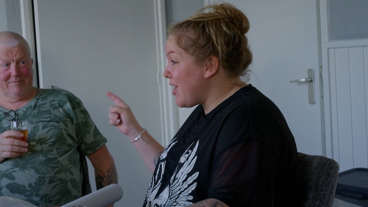 Mathilde Keuter uit Urk! wil regels voor gebruik van deur naar woning van ouders: 'Hoeven mij niet naakt te zien'