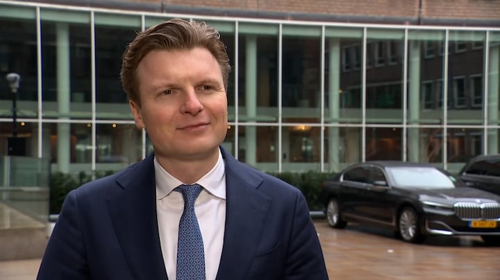 Brekelmans wordt 'heel graag' fractievoorzitter VVD, nu hij Defensie-stokje overdraagt aan Yesilgöz