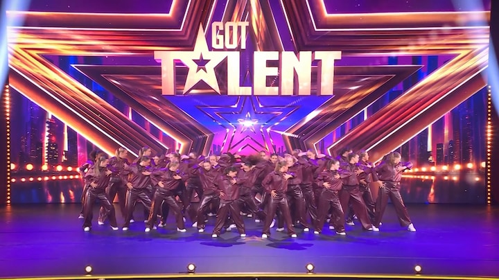Collective X zet Got Talent op z’n kop met 27 hiphopdansers