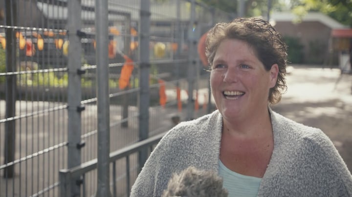 Kinderen weer naar school, ouders opgelucht: "Ik ga weer wat rust vinden"