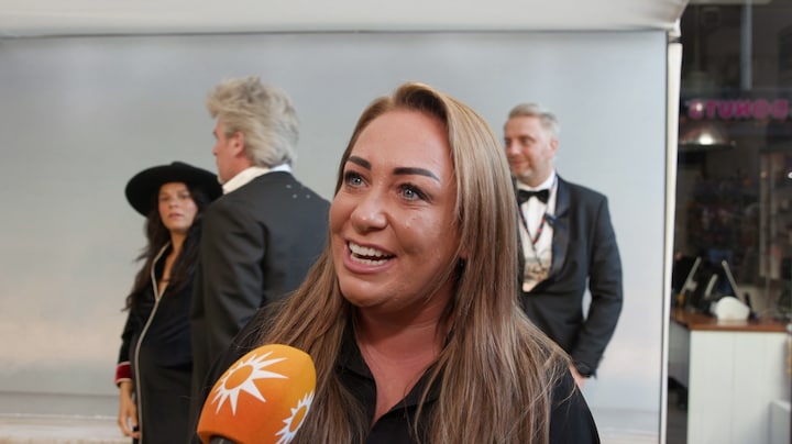 Nieuwe haarkleur Valerie Gumster rekent af met 50-plus-schattingen: 'Een nieuw begin'