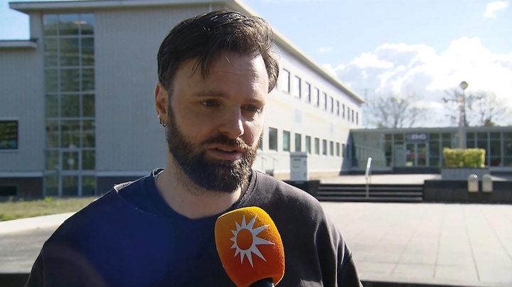 Tim Hofman hoeft niet wekelijks naar de psycholoog door Over Mijn Lijk: 'Je leert met de dood werken'