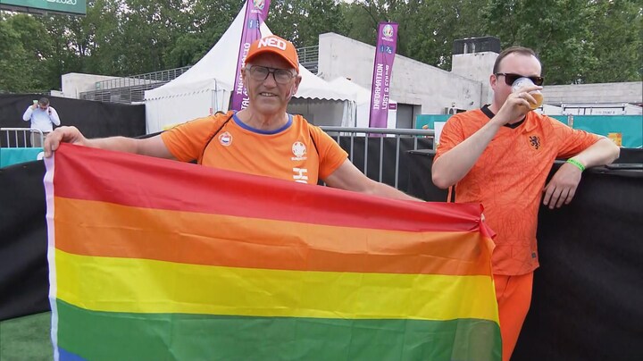 Oranjefans in Boedapest steken LHBTI'ers hart onder de riem