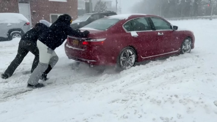 Zware winterstorm ontregelt delen VS: doden en heel veel sneeuw