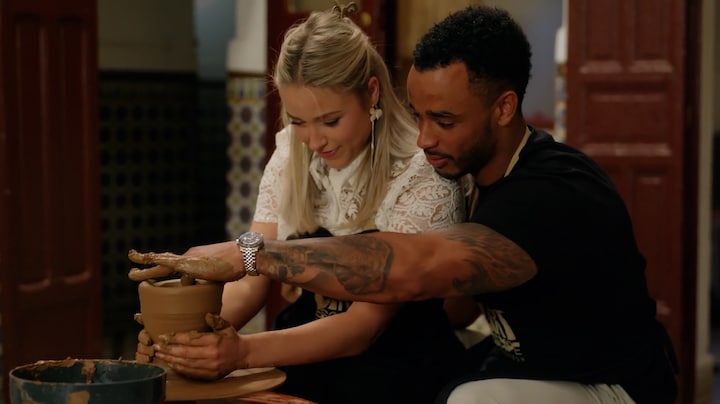 Beate en Moreno krijgen het warm tijdens pottenbakdate in De Bachelorette