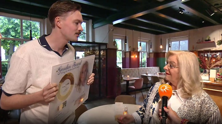 Bram Krikke verrast goede vriendin Corry Konings met Gouden 