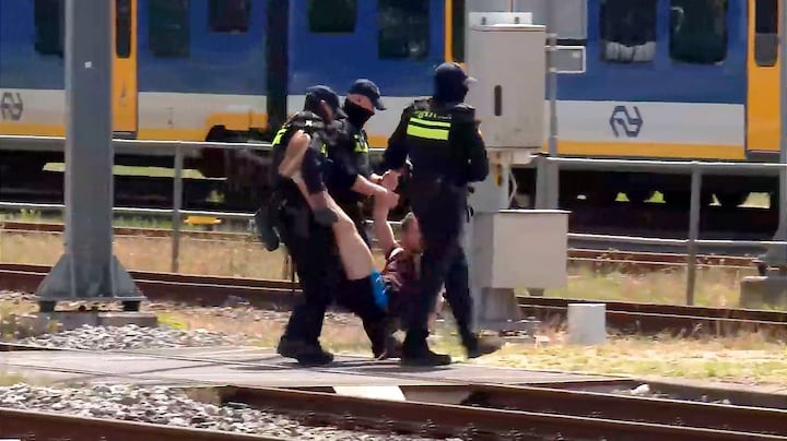 Treinverkeer ontregeld door XR-actie op spoor bij Utrecht CS