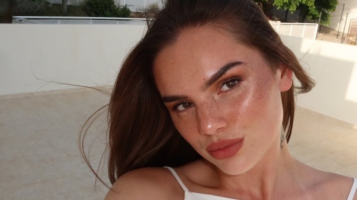 Famke Louise wil jonge meiden beschermen na kritiek op haar lichaam