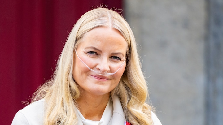 Hart van Noorse kroonprinses Mette-Marit wordt stilgelegd tijdens longtransplantatie: 'Anders binnen een jaar overleden'