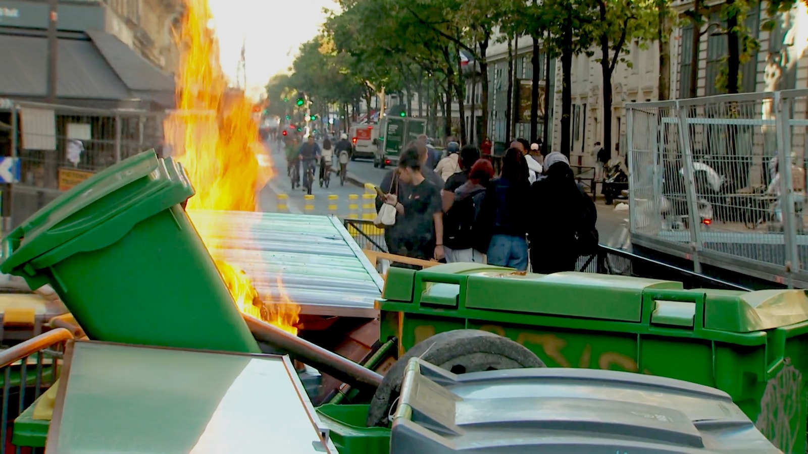 Franse scholen leggen lessen stil vanwege aanhoudende scholierenprotesten