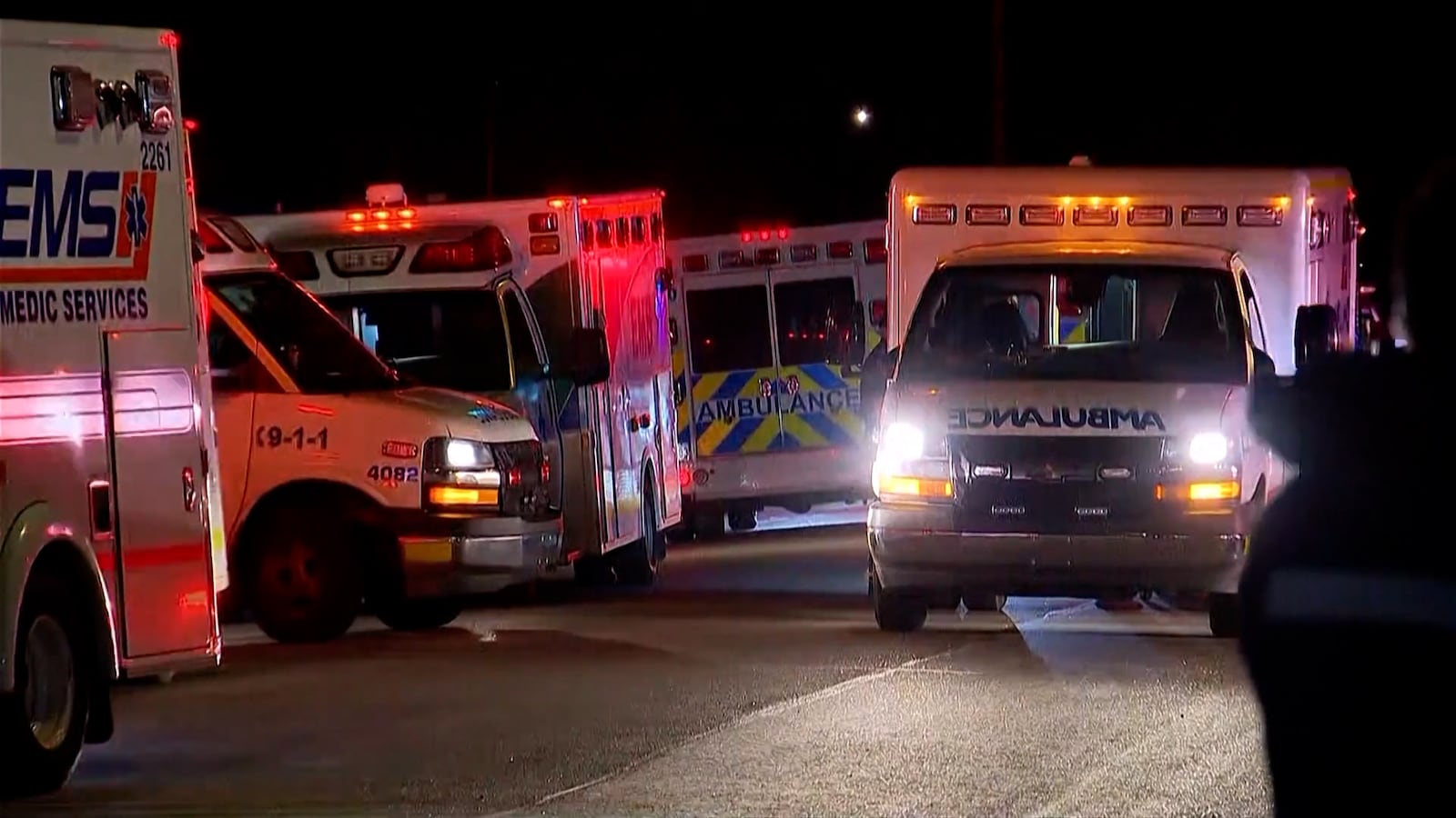 Groot aantal ambulances ter plaatse bij militaire basis Canada