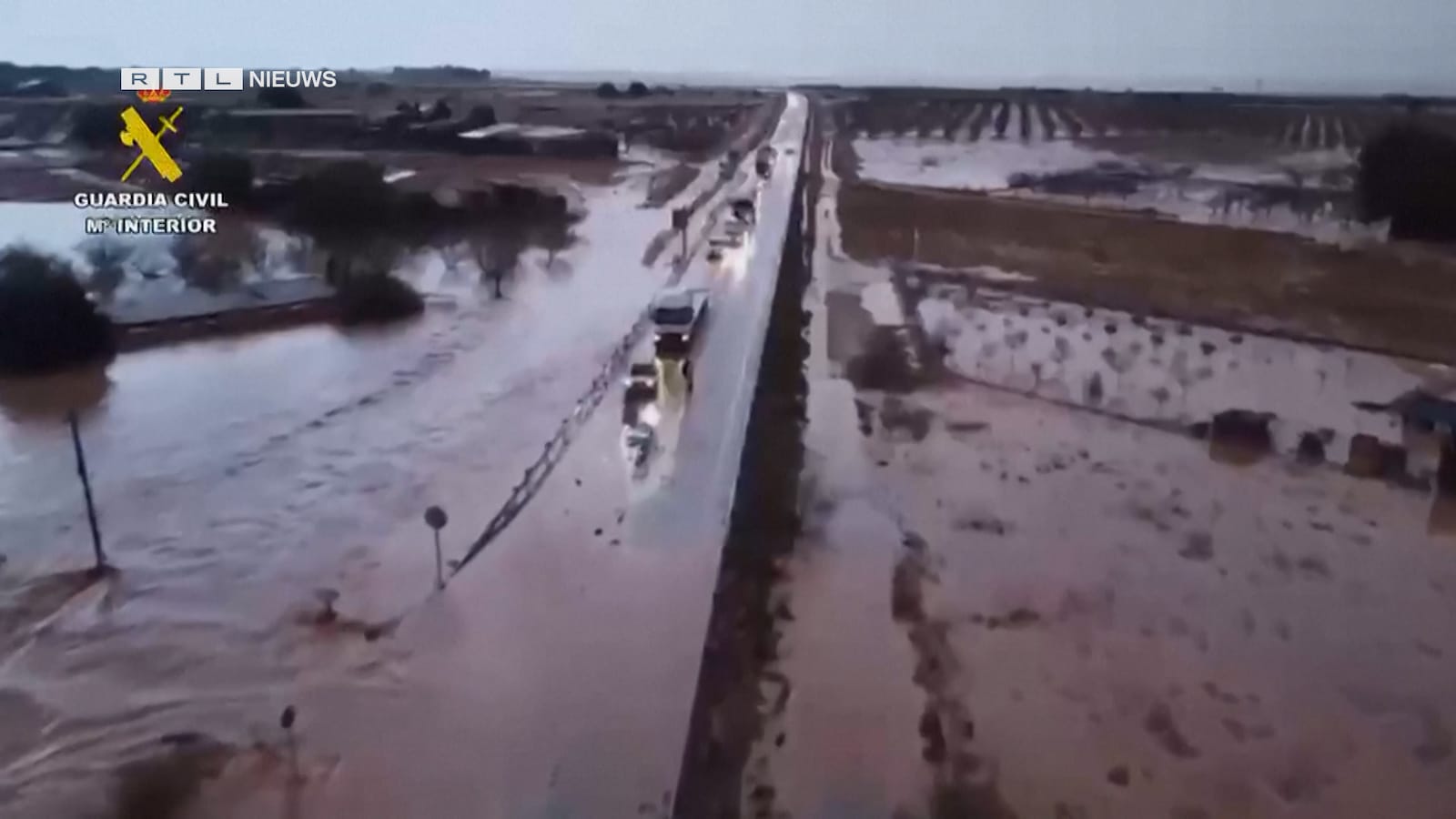 Overstromingen in Spanje na noodweer dat lijkt op tropische storm