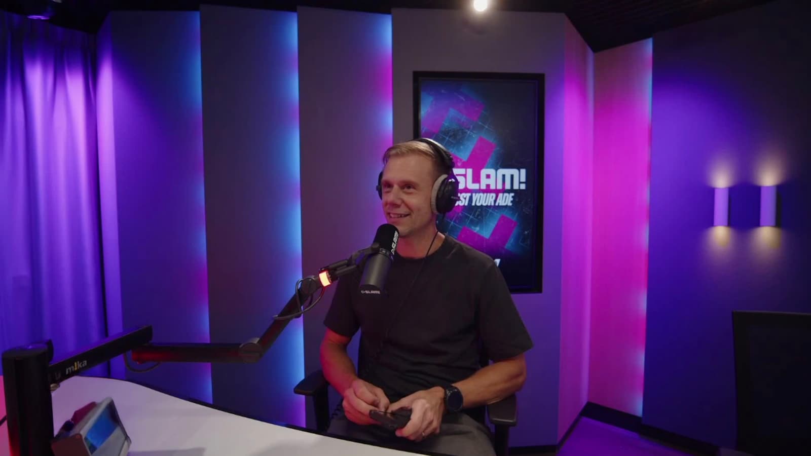 Armin van Buuren laat veel samenwerkingen schieten: 'Krijg elke dag vier of vijf liedjes aangeboden'