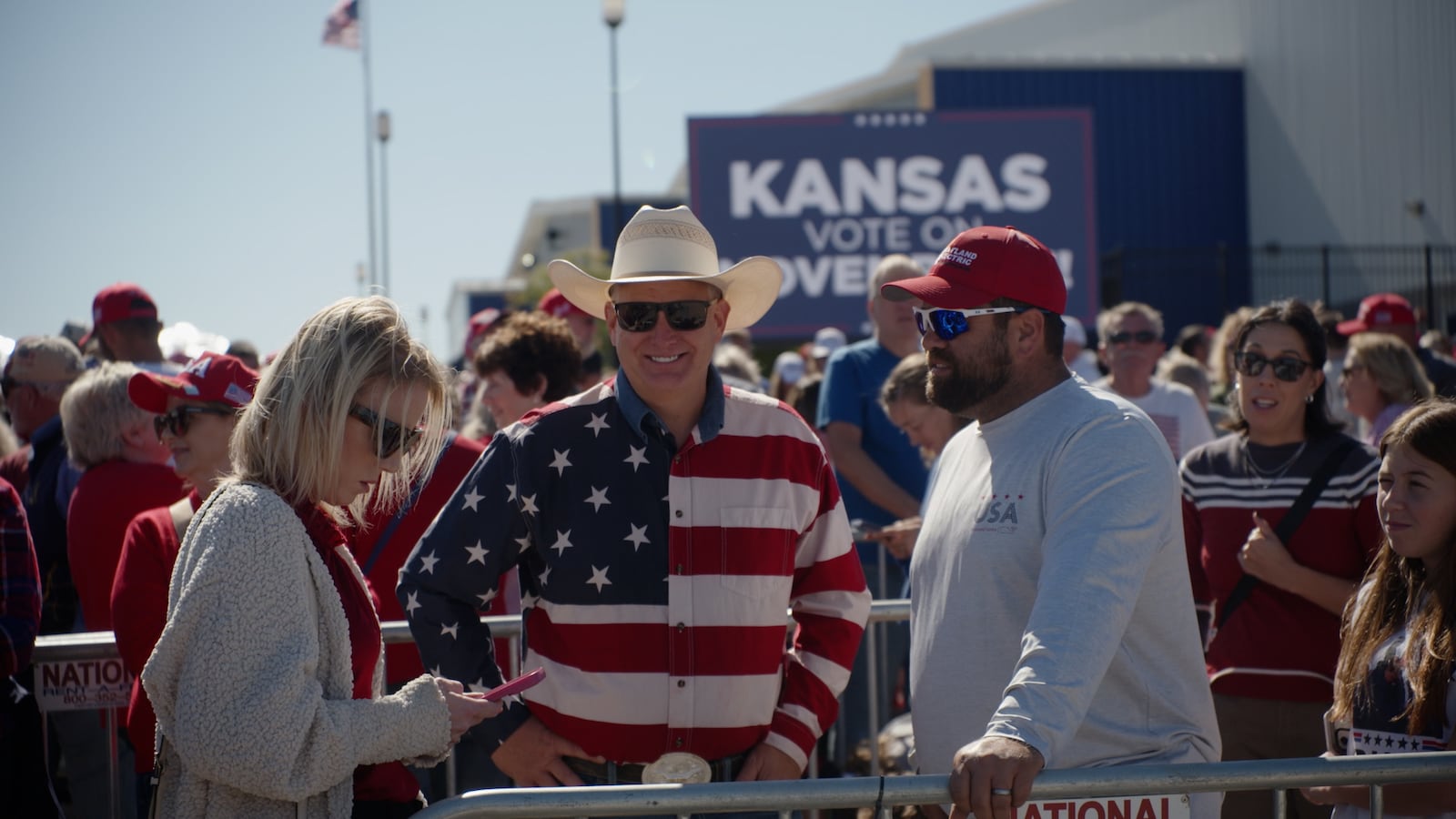 Trump bijna elke dag op campagne voor midterms, ook al staat hij niet op stembiljet