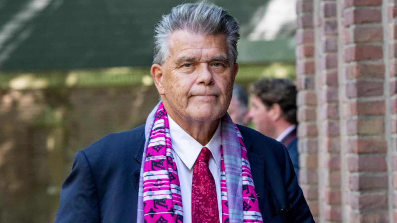 Emile Ratelband zou in Laos verblijven, partner vertrokken naar Dubai