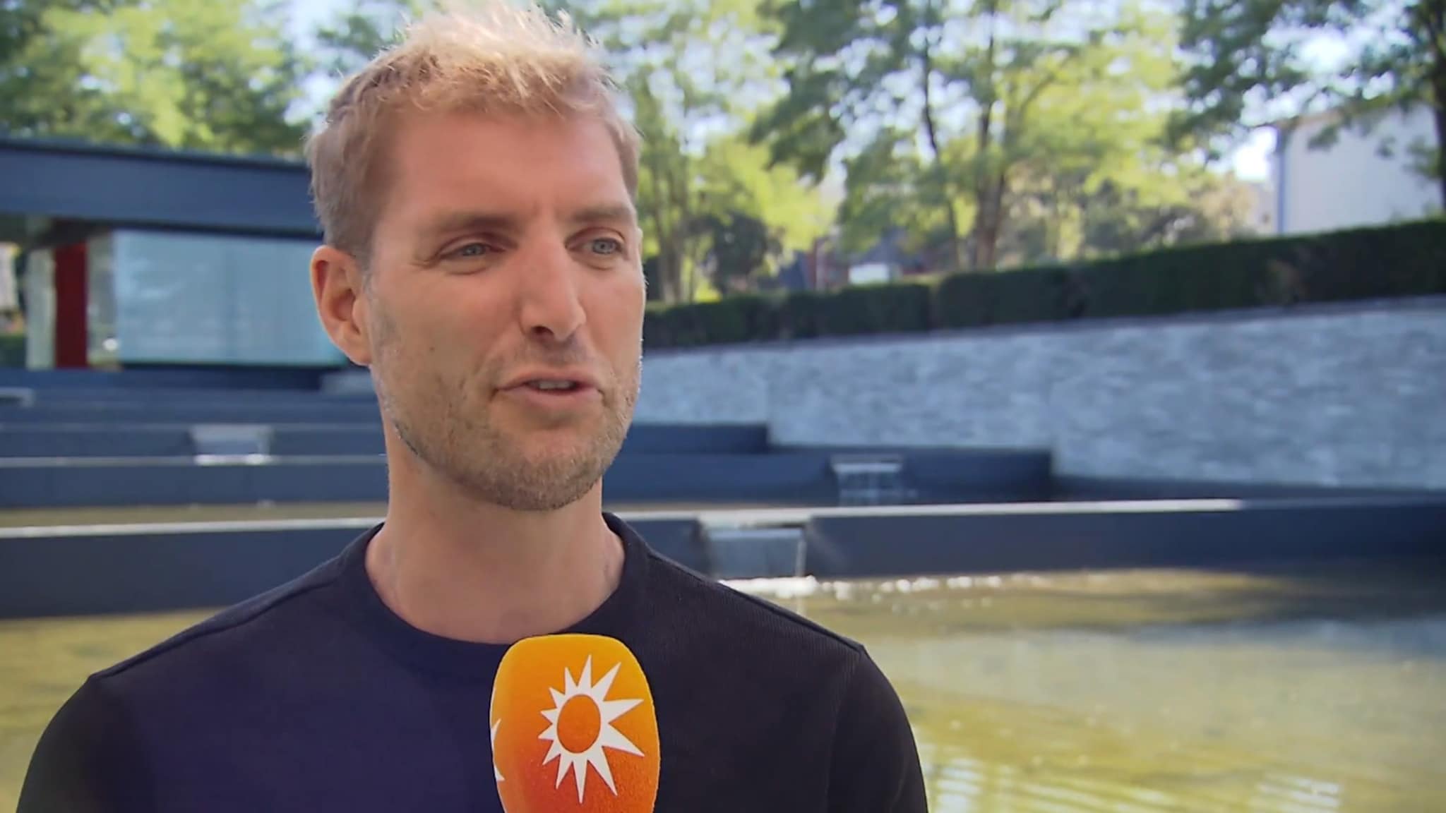 Maarten van der Weijden duikt nog één keer het water in voor goede doel