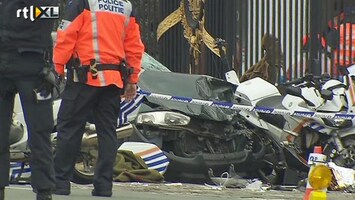 RTL Nieuws Auto rijdt in op politie bij paleis Brussel