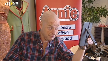 RTL Boulevard Tony Neef scheert zijn haren af