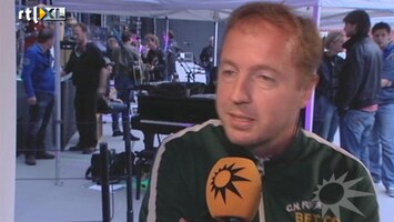 RTL Boulevard Edwin Evers op bezoek bij Guus Meeuwis