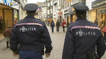 RTL Nieuws Politie mag niet staken tijdens wedstrijd