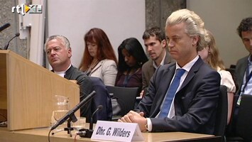 RTL Nieuws Wilders blijft in beklaagdenbankje