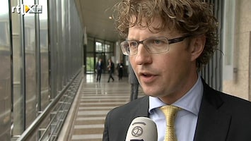 RTL Nieuws 'Presentator zou vrijwillig salaris moeten inleveren'