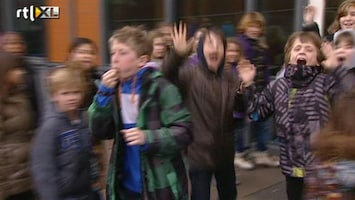 RTL Nieuws 20.000 kinderen bij Ajax-AZ