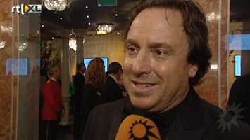 RTL Boulevard BN'ers bij Carré staan stil bij dood Jeroen Willems