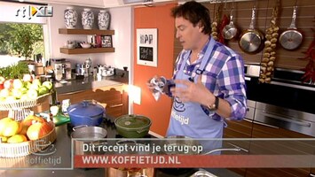 Koffietijd Caspar in de keuken