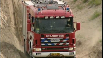 RTL Transportwereld Met de brandweerauto het terrein in