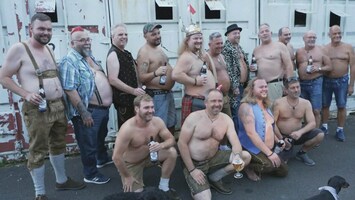 13 forse mannen in een bierbuikkalender: '20 jaar voor getraind'