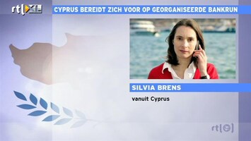 RTL Z Nieuws Correspondent: mensen staan al voor de bank